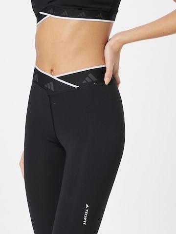 ADIDAS PERFORMANCE Skinny Παντελόνι φόρμας 'Techfit V-Shaped Elastic' σε μαύρο