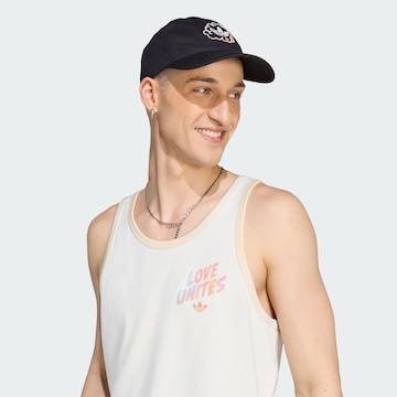 ADIDAS ORIGINALS Тениска 'Pride' в бежово