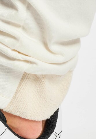 2Y Premium Tapered Jeans in Beige