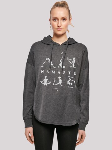 F4NT4STIC Sweatshirt 'Namaste Yoga Skelett Halloween' in Grijs: voorkant