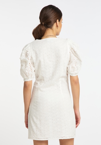 Robe-chemise 'Koosh' faina en blanc