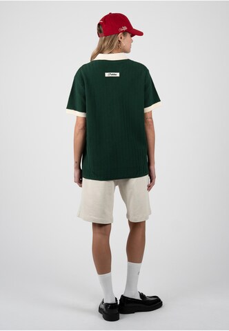 Prohibited Pullover 'Off Season' in Grün