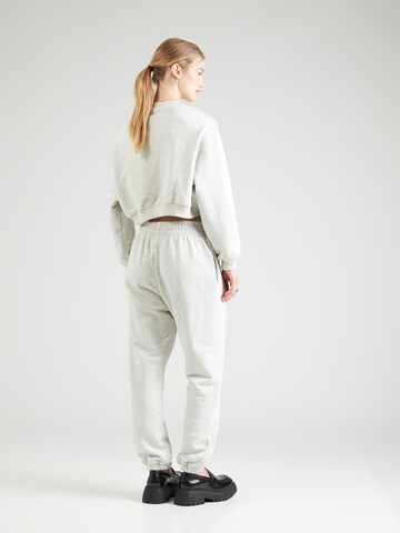 Karo Kauer Tapered Hose in Grau