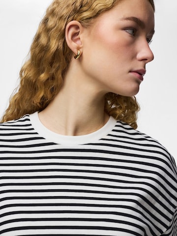 Maglietta 'PCSadie' di PIECES in bianco