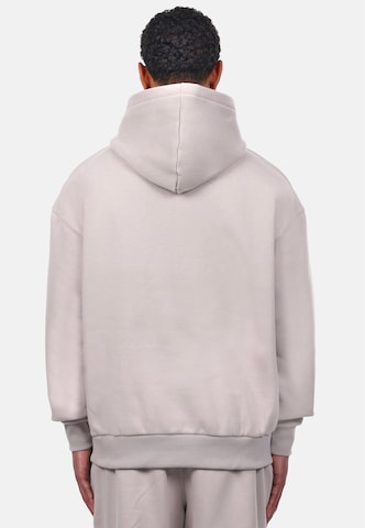 Dropsize Sweatshirt 'EMBO' in Beige
