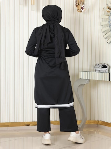 MODAMIHRAM Suit in Black