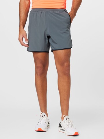 regular Pantaloni sportivi di UNDER ARMOUR in grigio: frontale