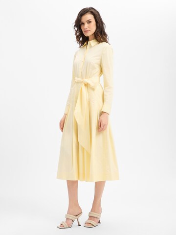Marie Lund Blousejurk in Geel: voorkant