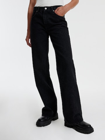 EDITED Regular Jeans 'Kris' i svart: framsida