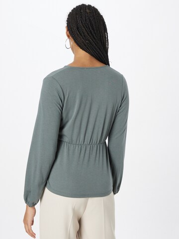 ABOUT YOU Shirt 'Lucia' in Groen