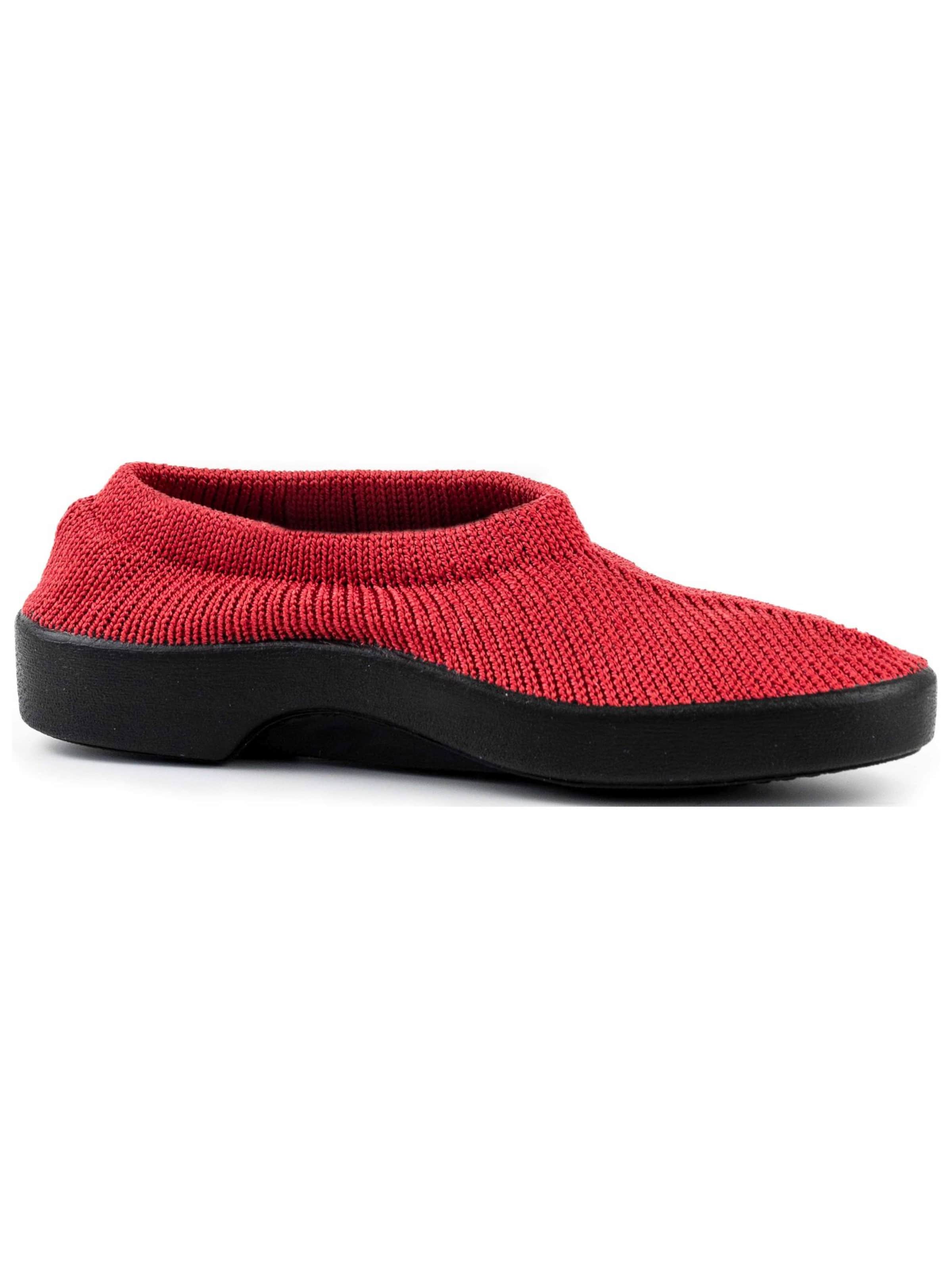 Arcopedico Slip-ons in Red