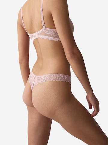 String ' Red Label Pretty Modal ' TRIUMPH en rose