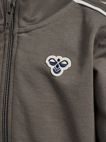 Survêtement Hummel en gris