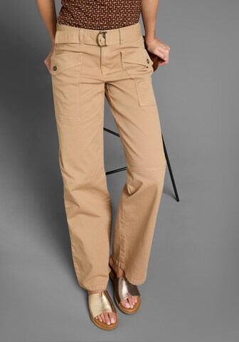 DELMAO Regular Cargohose in Beige: Vorderseite