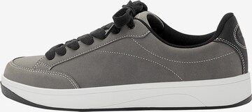 Pull&Bear Låg sneaker i grå: framsida