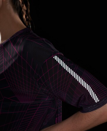 Superdry Sport Verkürztes Running T-Shirt mit Mesh-Design in Lila