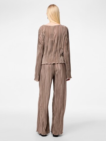 PIECES Bluse 'NORA' i brun