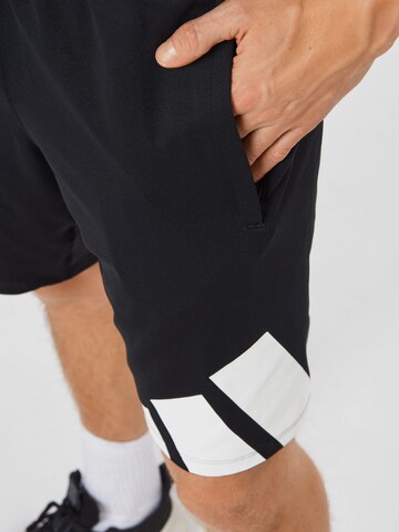 ADIDAS PERFORMANCE Regular Shorts in Schwarz