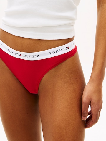 Tanga 'Essential' de la Tommy Hilfiger Underwear pe roșu