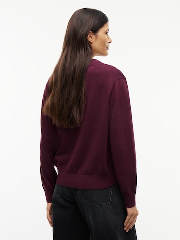 purpurinė Tommy Jeans Megztinis 'Essential'