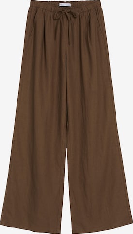 Bershka Trousers in Brown: front