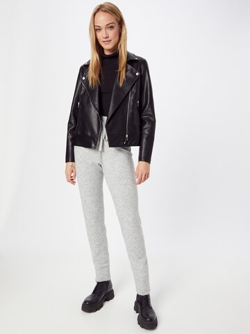 Noisy may Tapered Hose in Grau
