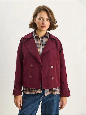 Bianco Lucci Tussenmantel in Rood: voorkant