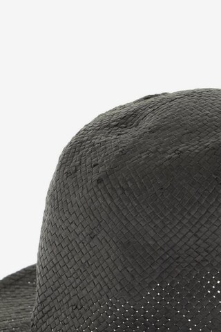 REPLAY Hat & Cap in L in Grey
