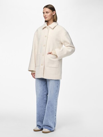 Manteau mi-saison 'Jenny' PIECES en blanc
