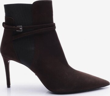PRADA Dress Boots in 41 in Brown: front