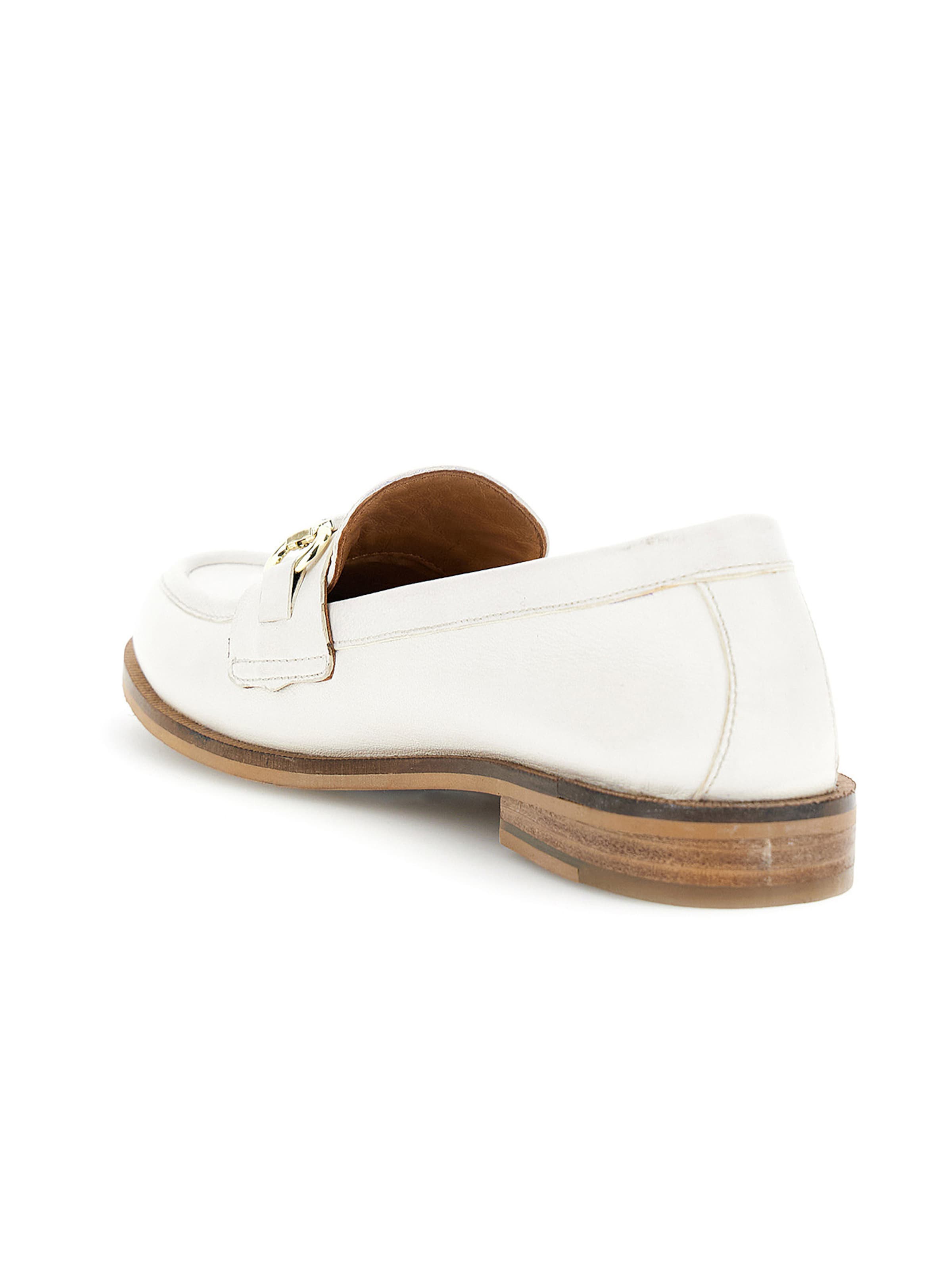 Chaussure basse CAFè NOIR en blanc