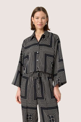 SOAKED IN LUXURY Shirt in Zwart: voorkant