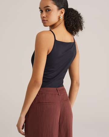 WE Fashion Top in Schwarz