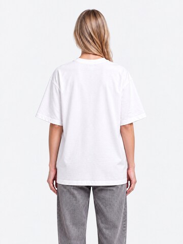 Maglietta 'CLBYN® Premium T-Shirt' di CLBYN® in bianco