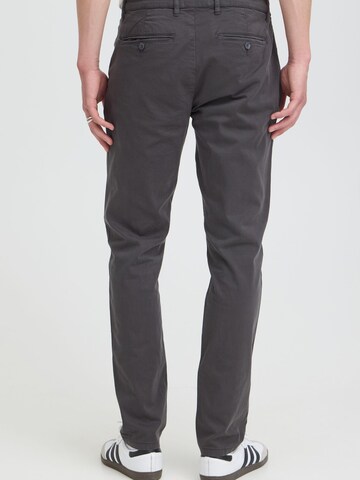 Casual Friday - Slimfit Pantalón chino ' CFViggo ' en gris