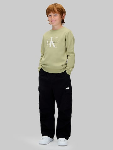 Calvin Klein Jeans Sweatshirt in Green