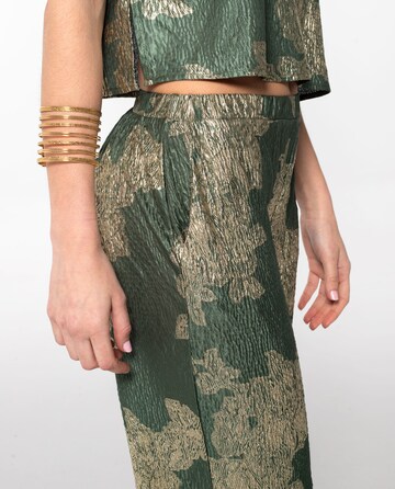 THE-ARE Loose fit Trousers in Green