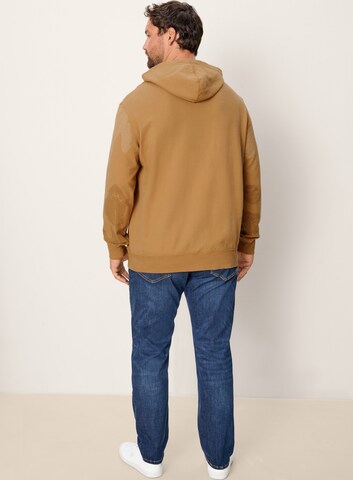 s.Oliver Men Big Sizes Sweatshirt in Braun