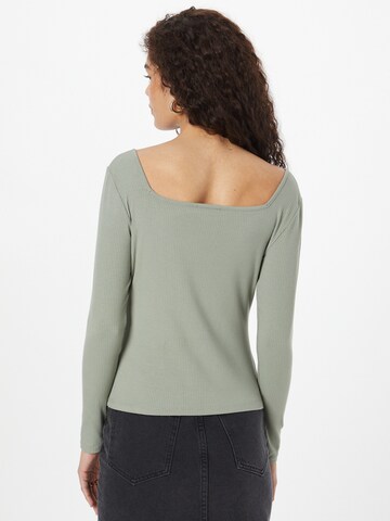 ABOUT YOU Shirt 'Finja' in Groen