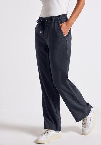 STREET ONE Regular Pants in Blue: front