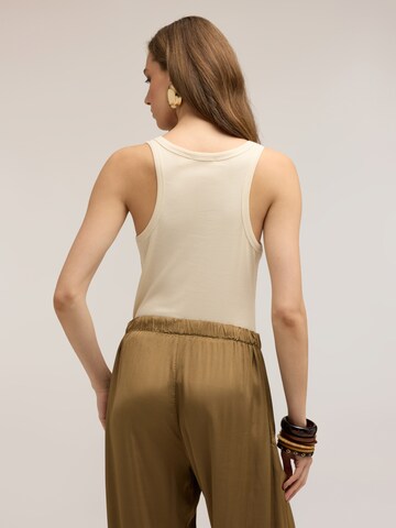 MOTIVI Top in Beige