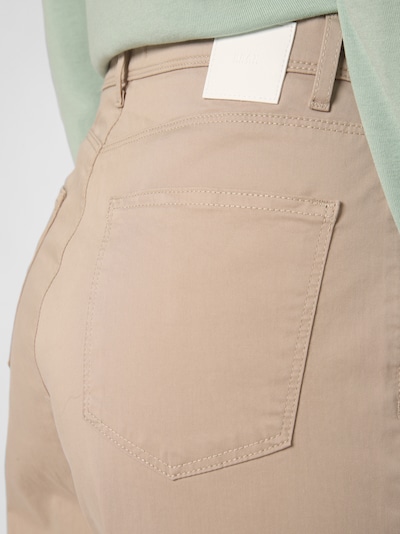 BRAX Pantalon 'Carola' en sable, Vue avec produit