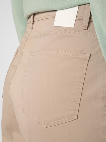 BRAX Regular Broek 'Carola' in Beige