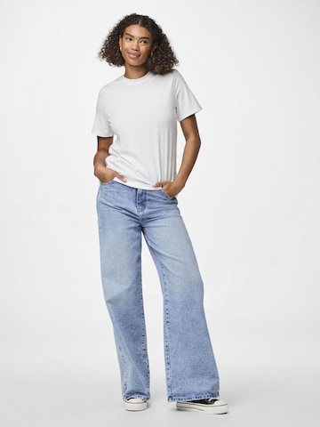 T-shirt PIECES en blanc