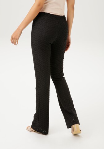 Aniston CASUAL Bootcut Hose in Schwarz