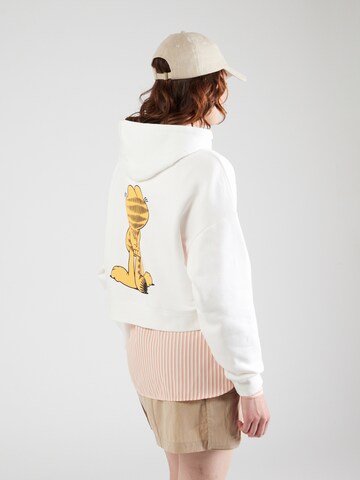 GAP Sweatshirt 'JAPAN GARFIELD X GAP' in Wit: voorkant