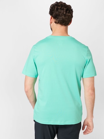 NIKE - Regular Fit Camisa funcionais em verde