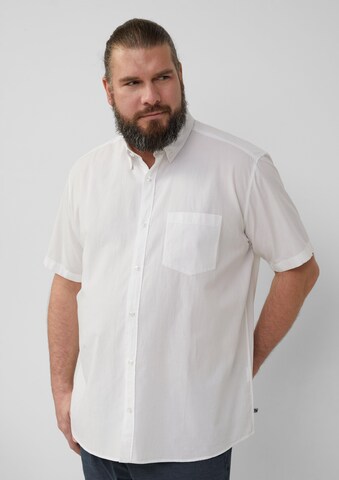 s.Oliver Regular fit Button Up Shirt in White: front