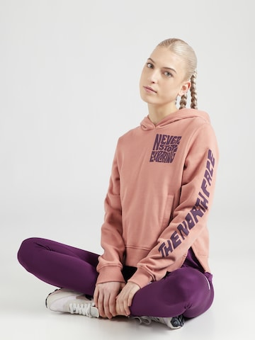 THE NORTH FACE Sweatshirt 'MOUNTAIN PLAY' in Oranje