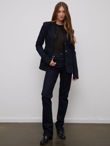 RÆRE by Lorena Rae Liibuv Teksapüksid, värv sinine